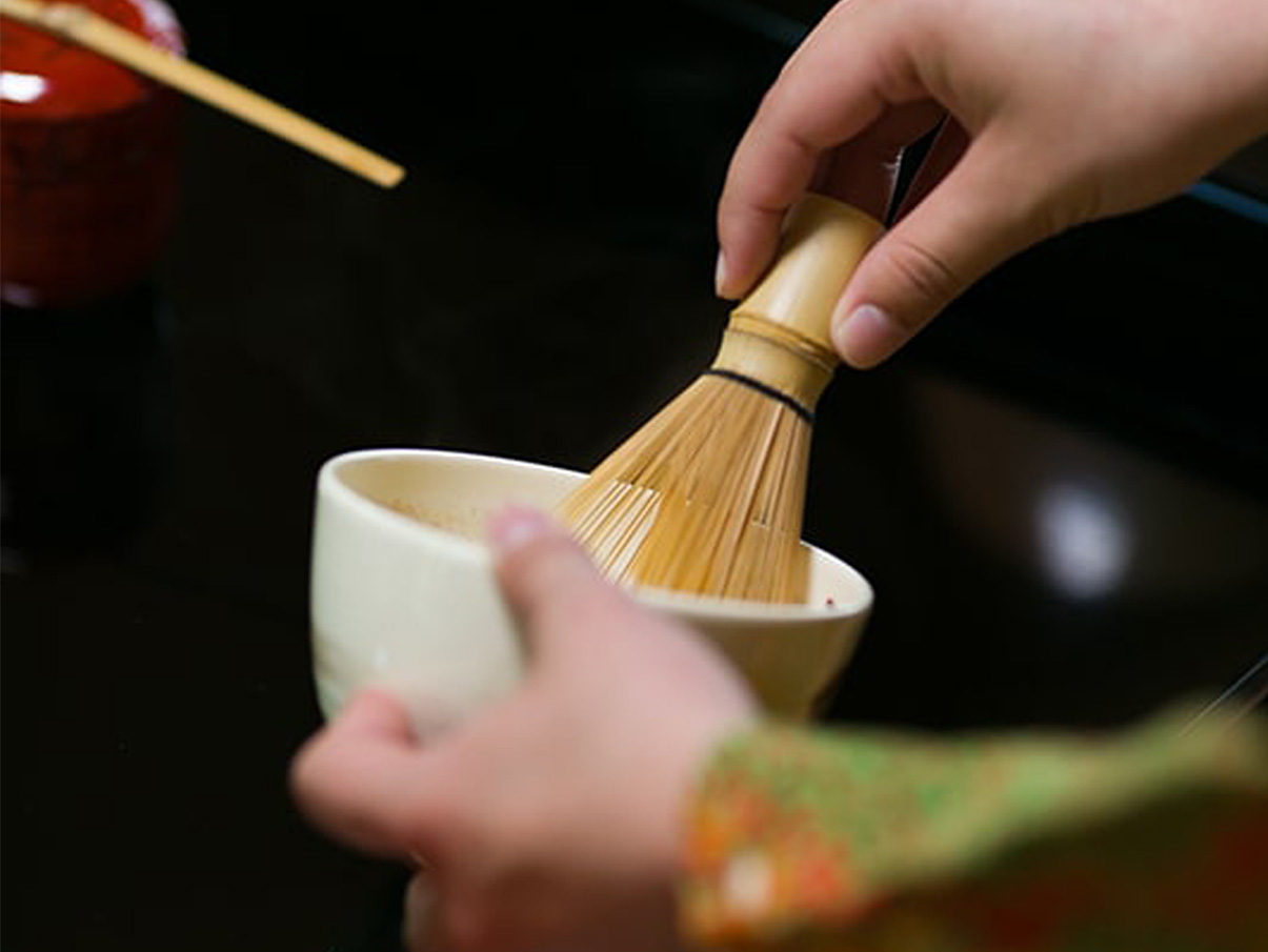 抹茶体験の様子